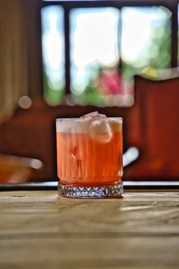 Aperitif Bar, lobby bar Le Scandale v centru Zakopaného