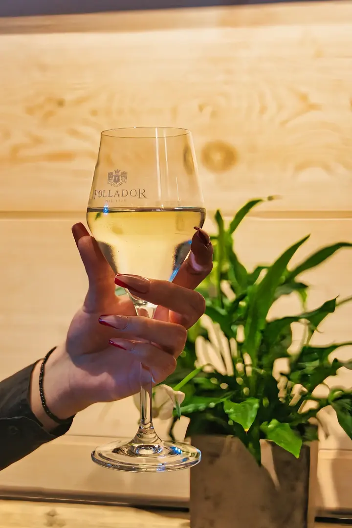 Aperitif Bar, lobby bar Le Scandale v centru Zakopaného